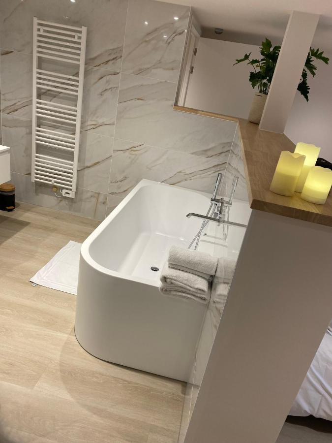 جنفال Chambres D'Hotes Eucalyptus Et Glycine المظهر الخارجي الصورة